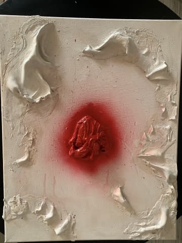 Image 1 of the artwork "White Heart" by Serin Mathlouthi on art24