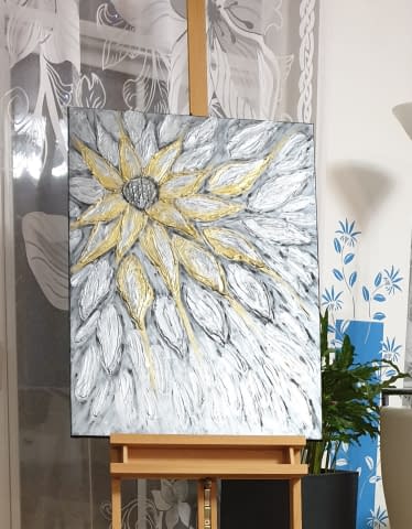 Bild 2 des Kunstwerks "Sonnenblume in Silber" von DAgis Welt auf art24