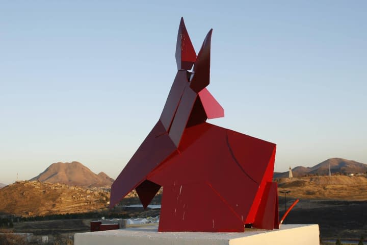 Image 1 of the artwork "Conejo" by alfy Espinoza on art24