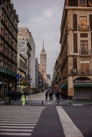 Image 4 of the artwork "#1.2 Torre Latinoamericana – far. Teil 2 der Serie: DUALITY. MEXICO. BETWEEN LIFE & DEATH." by Thomas Haensgen on art24